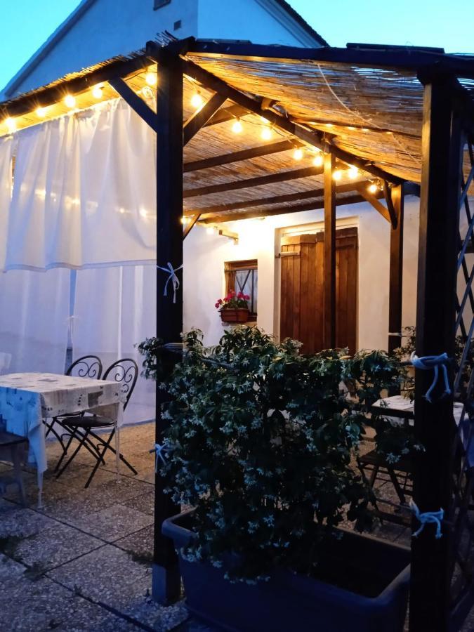 Sotto L'Ulivo Bed and Breakfast Mondavio Buitenkant foto