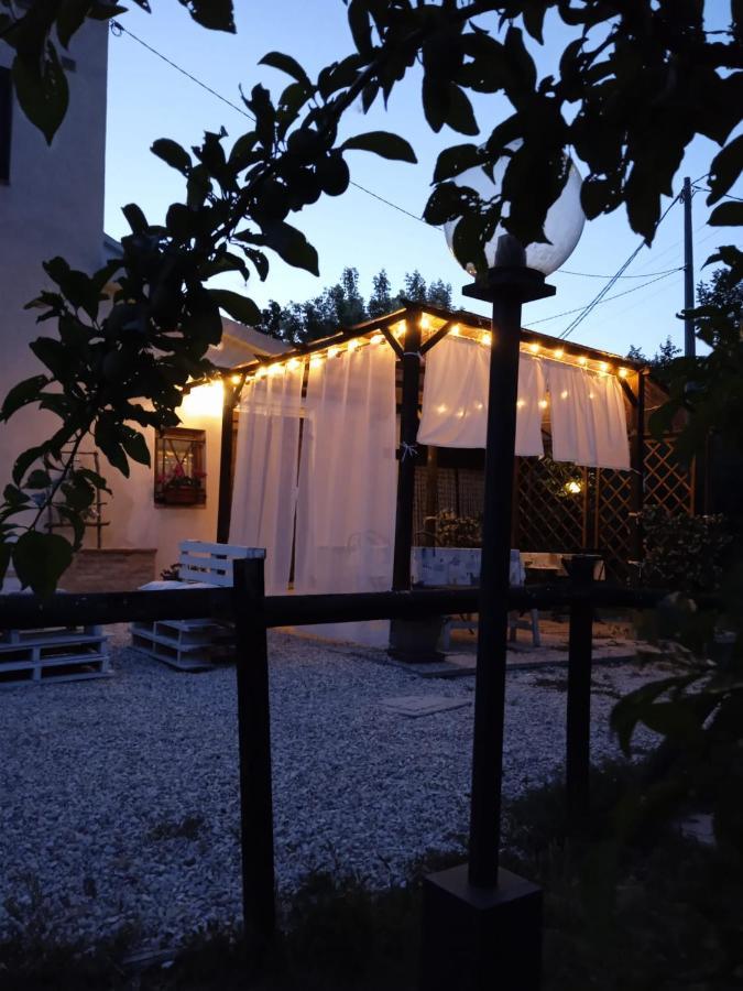 Sotto L'Ulivo Bed and Breakfast Mondavio Buitenkant foto